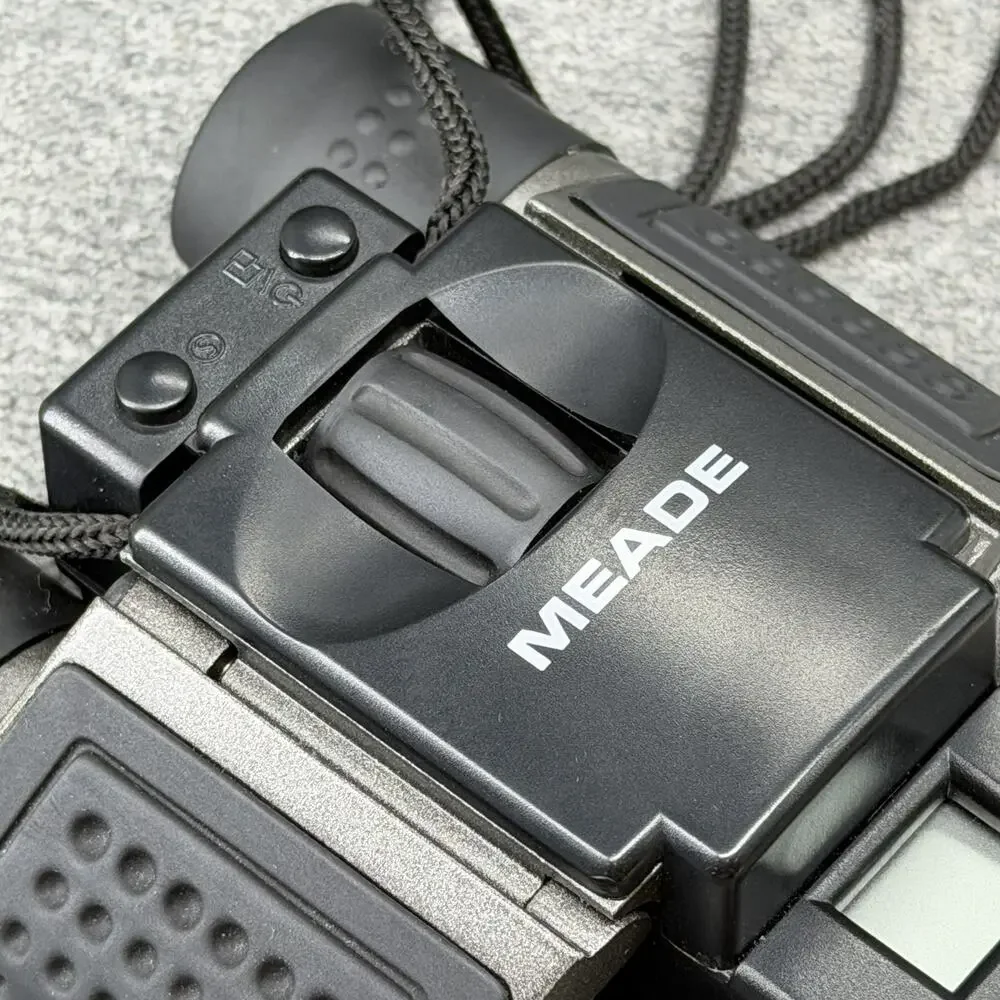 Old Y2K Meade CaptureView 8x22 Integrated Low Pixel Digital Camera Binoculars